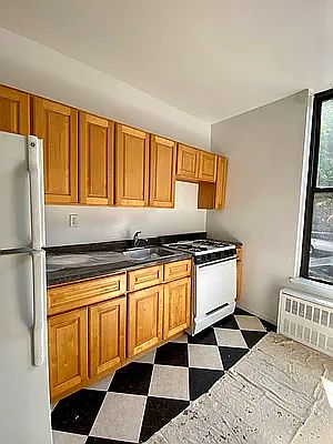 3rd image of 218 6th Ave APT 1D