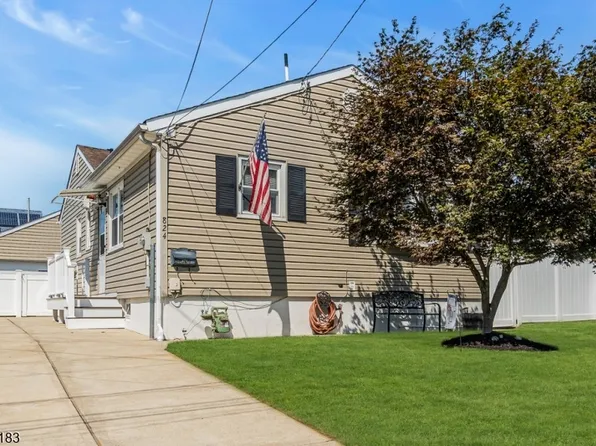 824 Smith St, Linden City, NJ 07036