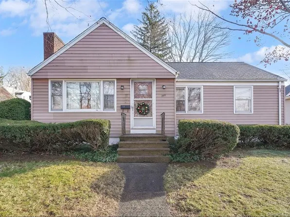 300 South Orchard Street, Wallingford, CT 06492