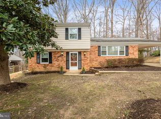 8308 Winslow Ave, Springfield, VA 22152
