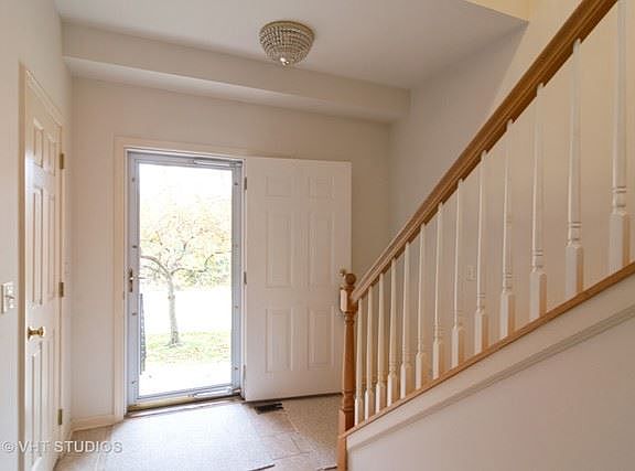5th image of 64 N Leslie Ln