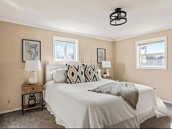 3rd image of 5810 Karen Ln