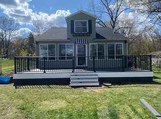 14465 McCaslin Lake Rd, Linden, MI 48451