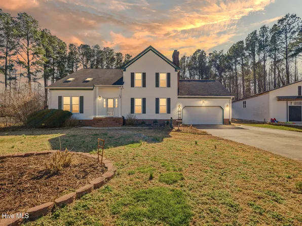 153 N Point Boulevard, Moyock, NC 27958