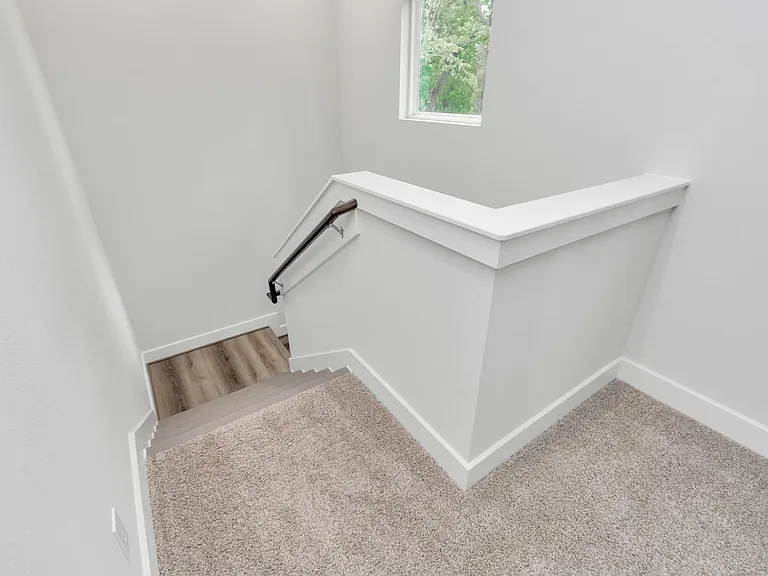 3360 Pinemont Dr — Photo 28