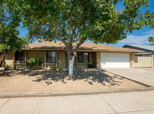 9402 N 58th Dr, Glendale, AZ 85302