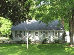 101 Bayne St, East Longmeadow, MA 01028