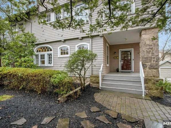 60 Elm St, Tenafly, NJ 07670