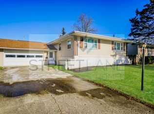 2842 Woodcroft Rd, Columbus, OH 43204