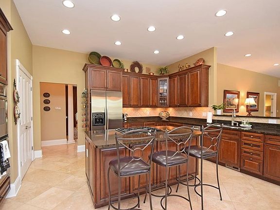 5th image of 1624 Stafford Springs Pl