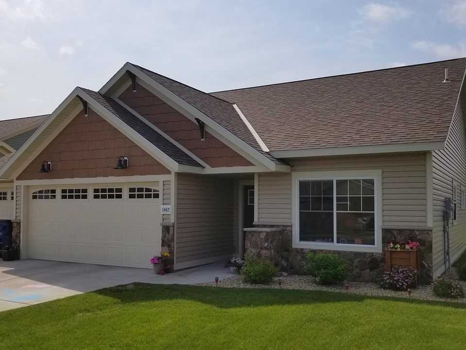 2nd image of 1847 Ladbrook Ln