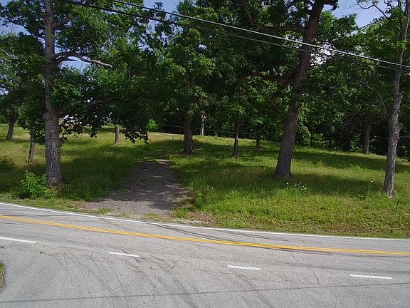 3rd image of 6138 Holy Cross Rd