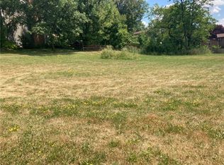 Heckman St NW, Uniontown, OH 44685