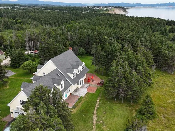 25 Seaside Drive, Kippens, NL A2N3P4
