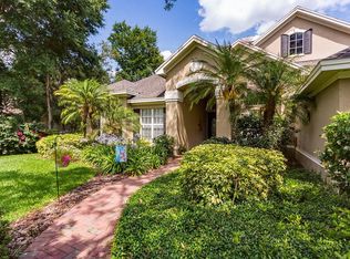 17828 Mission Oak Dr, Lithia, FL 33547