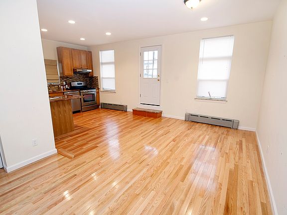 3rd image of 1444 30th Dr APT 1