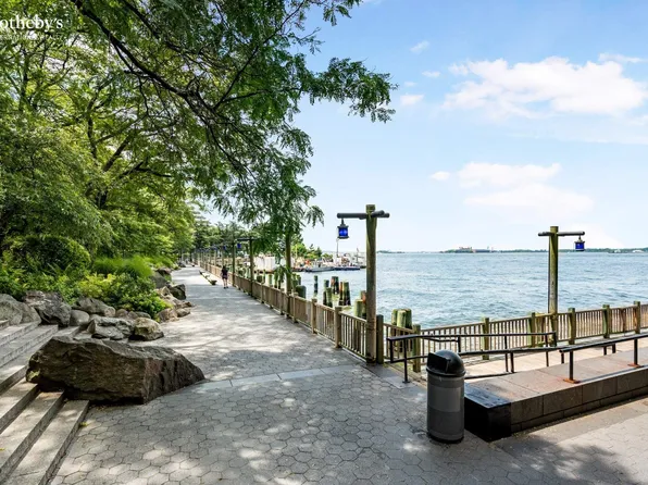 99 Battery Place image 11 of 13