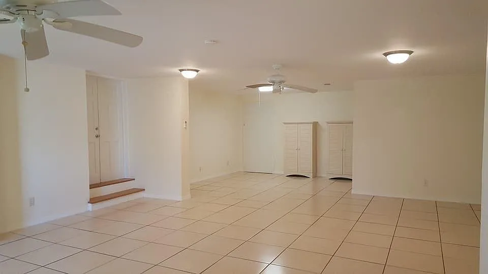 4 bed, 1900 sqft, $2,250 — Photo 1
