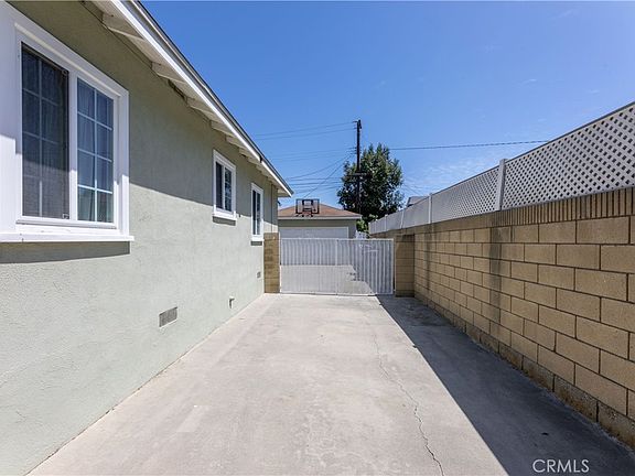 4th image of 5710 Faust Ave