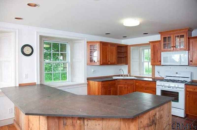 5th image of 437 DEWEYS BRIDGE Road