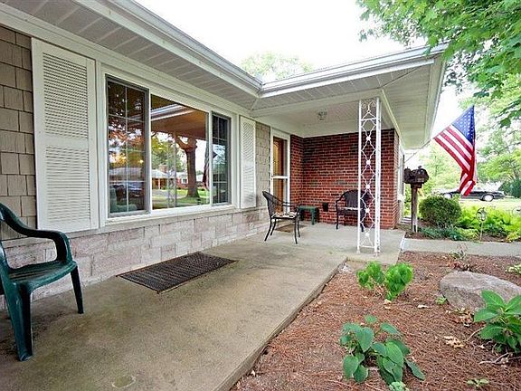 3rd image of 6745 Eleck Pl