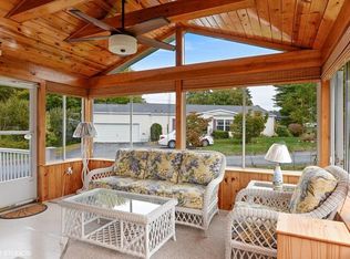 4905 Oak Point Dr, Middleboro, MA 02346