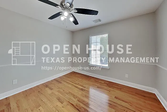 29402 Legends Hill Dr — Photo 17