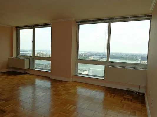 Sold by Sotheby's International Realty | media 2