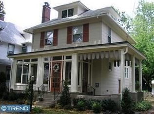 213 Cinnaminson St, Riverton, NJ 08077
