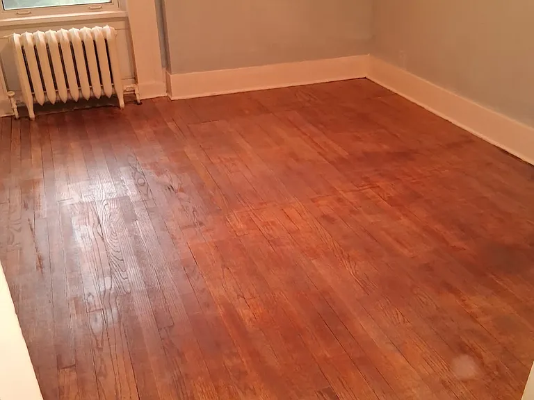 598 John St #1 — Photo 2