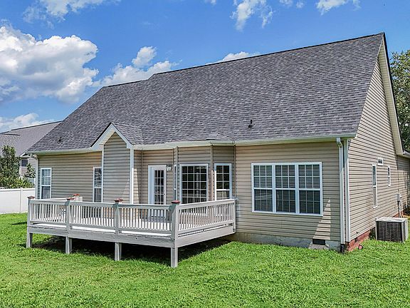 5th image of 8193 Kaitlin Ln