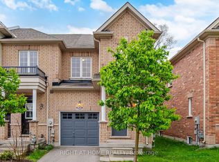 110 Highland Rd E #20, Kitchener, ON N2M3S1