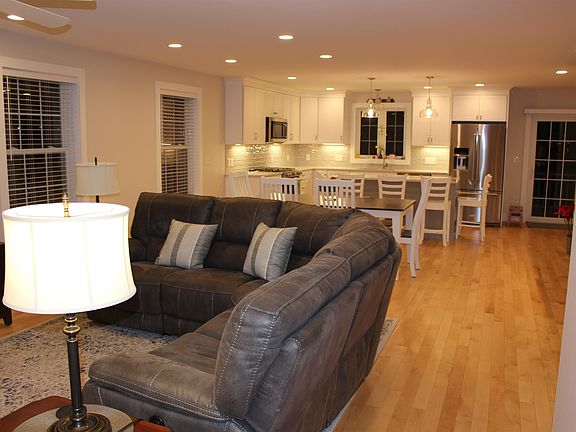 5th image of 26 Mulberry Lane #29