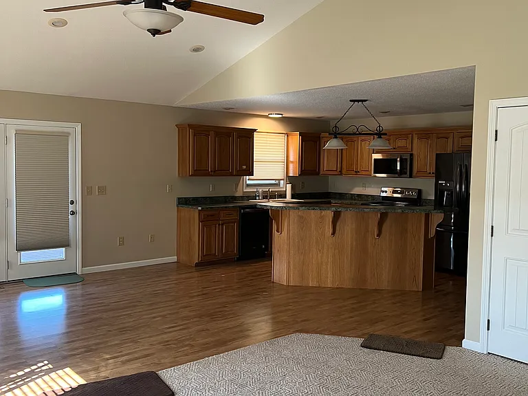 292 Oak Meadow Dr — Photo 7