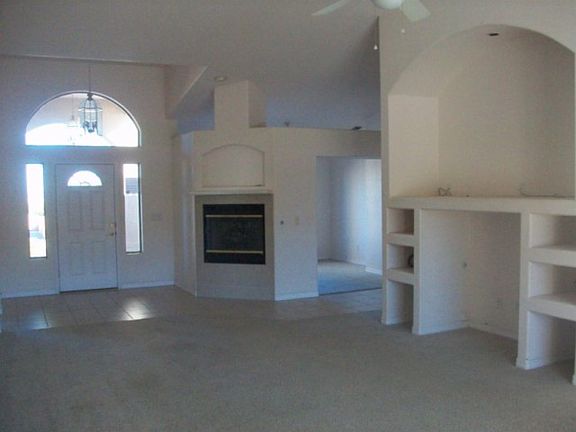 5th image of 4102 Buckskin Ave