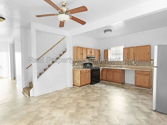 3rd image of 1035 23rd St