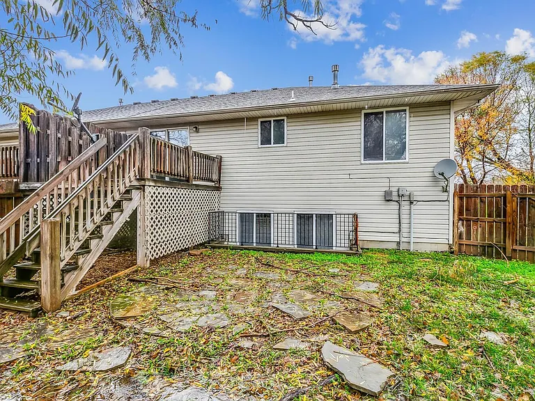 601 W Autumn Ridge Ct — Photo 12