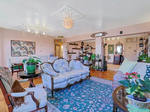 4499 Henry Hudson Parkway West image 7 of 22