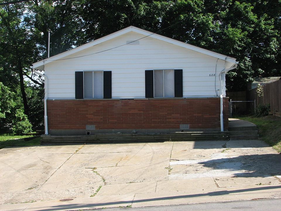 1st image of 688 Russell Ave #A