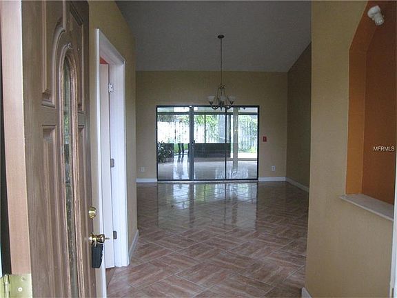 5th image of 2809 Lone Feather Dr