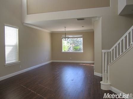 4th image of 18 Belladonna Ct