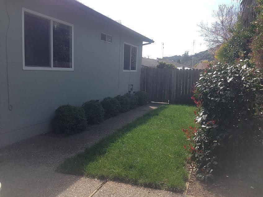 1st image of 2837 Kilburn Ave