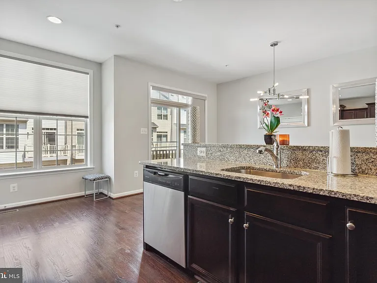 2531 Standifer Pl — Photo 22
