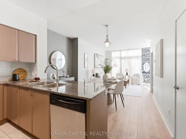 525 Wilson Ave #147, Toronto, ON M3H 0A7