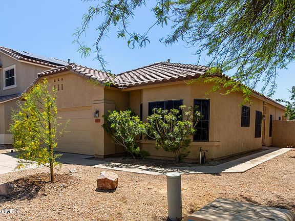 3rd image of 8763 W PARADISE Drive