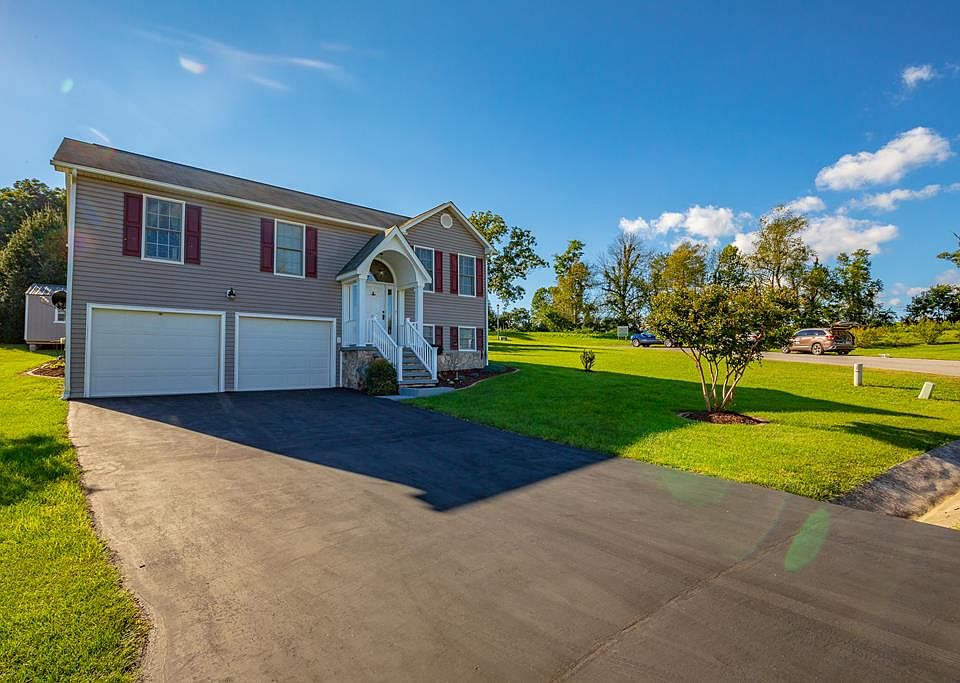 1st image of 415 Pleasant View Dr