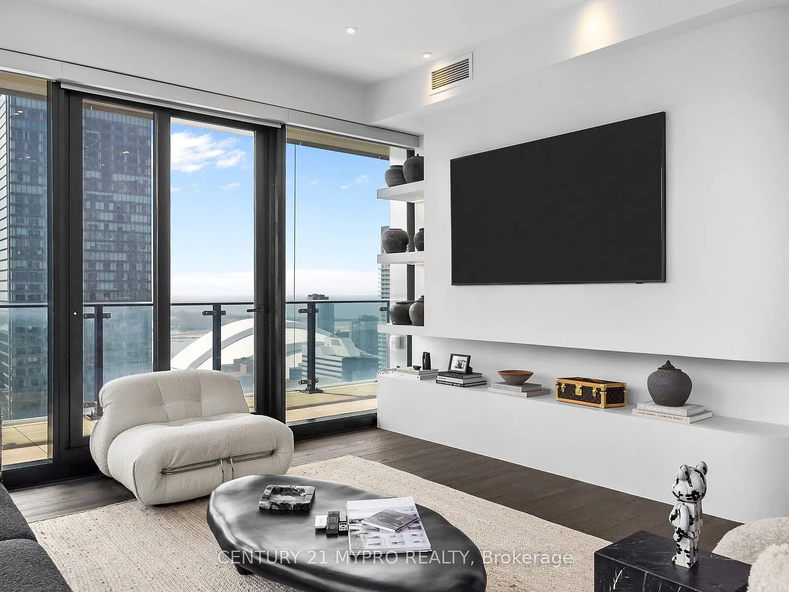 2 bed, $20,000 — Photo 2