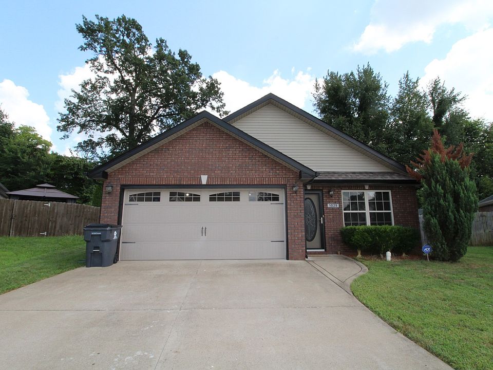 1st image of 1029 Hendricks Ct