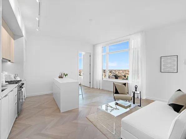 29-18 41st Ave #16D, Long Island City, NY 11101