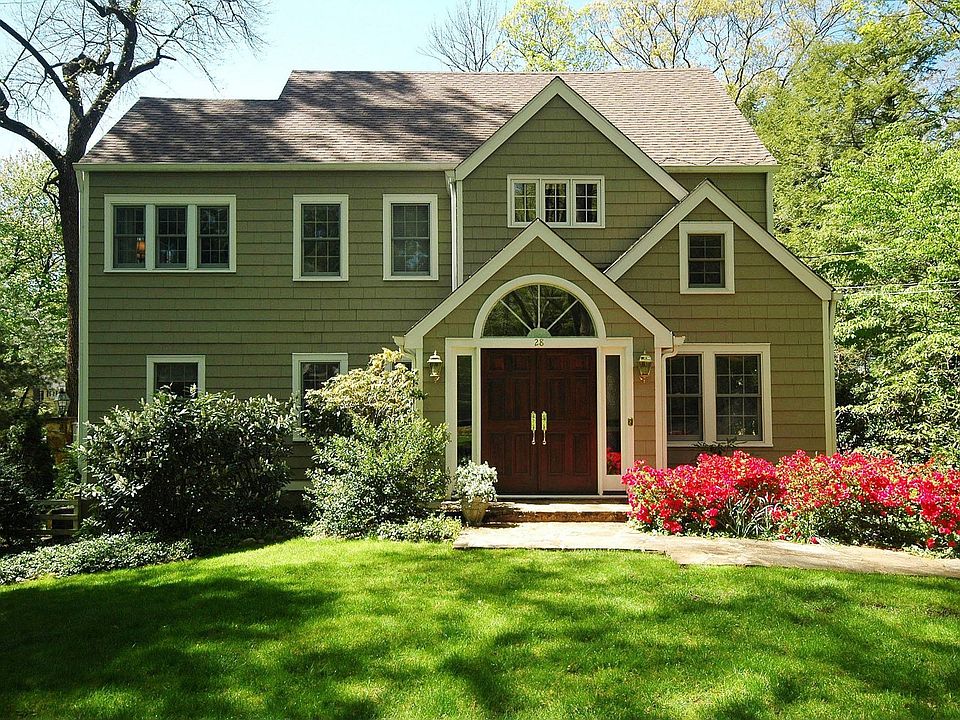 28 Bellevue Avenue